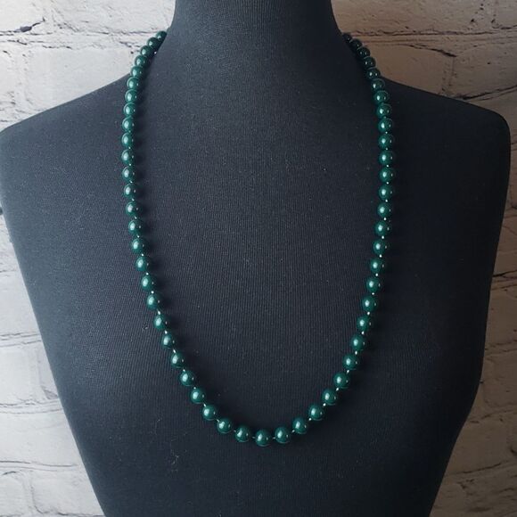 Vintage Faux Pearl Necklace - Picture 1 of 4